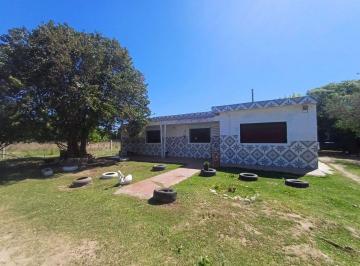Casa · 301m² · 7 Ambientes · Venta Casa 4d con 2ha El Quebrachal