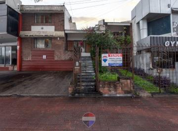 Casa · 284m² · 8 Ambientes · 1 Cochera · Venta Casa 3 Dorm. Alto San Martin - Cordoba
