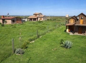 Terreno · 600m² · Venta Lote de 600 m² en Los Cocos - Escritura