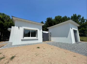 Casa · 210m² · 5 Ambientes · 3 Cocheras · Casa en Venta - 4 Dorm. 4 Baños - Pinamar