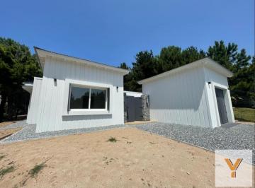 Casa · 210m² · 5 Ambientes · 3 Cocheras · Casa en Venta - 4 Dorm. 4 Baños - Pinamar