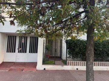 Casa · 119m² · 6 Ambientes · 1 Cochera · Venta Casa 3 Dorm. B* Alta Cordoba Escritura