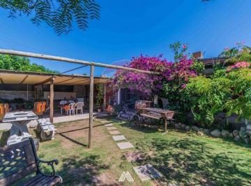 Casa · 125m² · 4 Ambientes · 1 Cochera · Venta Casa 3 Dorm. Barros Blancos