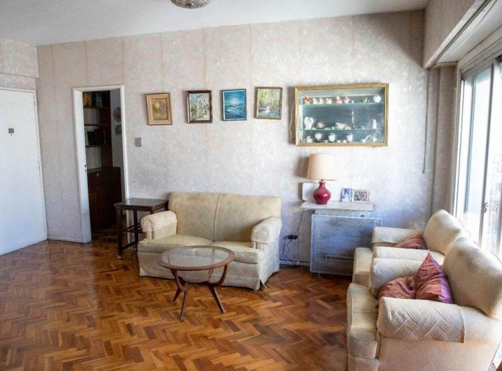 Venta Dto. 4 Amb. en Palermo con Balcón Corrido