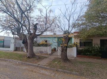 Casa · 80m² · 3 Ambientes · 2 Cocheras · Venta Casa 3 Amb en Pilar Para Reciclar