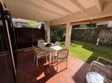 Casa · 147m² · 4 Ambientes · 1 Cochera · Venta Casa PH, Jardin, 4 Amb, Martinez