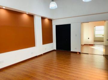 Oficina comercial · 110m² · Venta Departamento Comercial/ Vivienda Microcentro