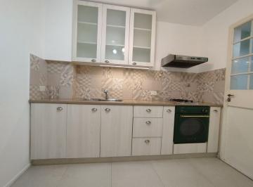 PH · 55m² · 3 Ambientes · Vende Dto 3 Amb San Isidro Patios Tipo PH Permuta