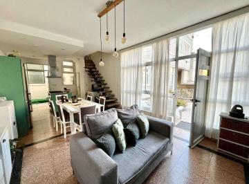 PH · 76m² · 4 Ambientes · 1 Cochera · PH 4 Amb en Venta en La Perla C/ Cochera y Baulera
