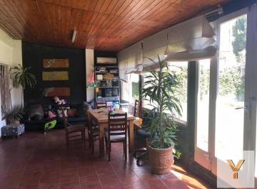 Casa · 150m² · 4 Ambientes · 2 Cocheras · Casa en Venta - 3 Dorm. 1 Baño - Patio y Pileta - 450 m² - Ezpeleta Este