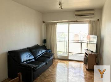 Departamento · 60m² · 3 Ambientes · Departamento en Venta - 2 Dorm. 1 Baño - 60 m² - Monserrat