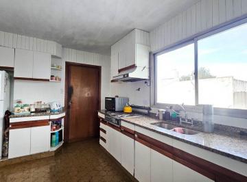 Casa · 78m² · 3 Ambientes · 2 Cocheras · Venta Multifamiliar 3 Casas 3 Ambientes c/u Bernal