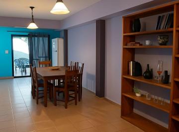 Casa · 109m² · 4 Ambientes · 1 Cochera · Venta Casa Duplex 4 Ambientes en Sarandi