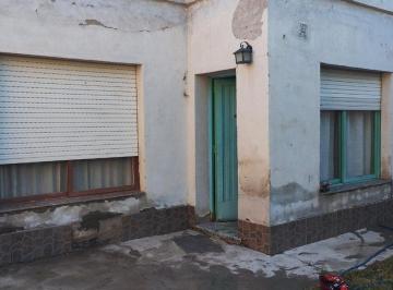 Casa · 28m² · 2 Ambientes · En Venta Casa Pequeña con Galpón