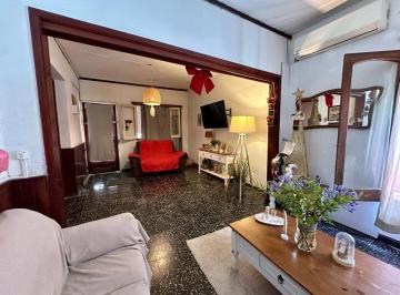 Casa · 192m² · 5 Ambientes · 1 Cochera · Casa en Venta Zona Shopping Terminal