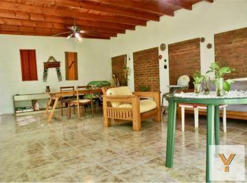 PH · 174m² · 3 Ambientes · 1 Cochera · PH en Venta - 2 Dorm. 1 Baño - Cochera - 209 m² - Villa Lugano