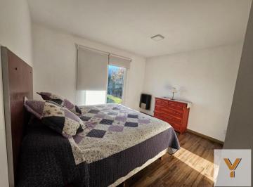 Casa · 137m² · 3 Ambientes · 2 Cocheras · Casa en Venta - 2 Dorm. 2 Baños - Esquel