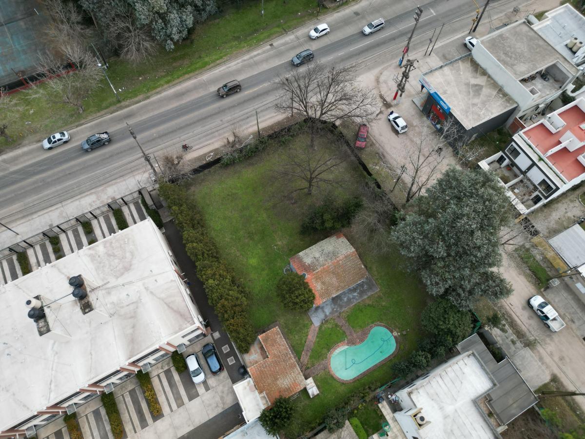 Av. Juan Domingo Perón al 2400,  Pilar, GBA Norte
