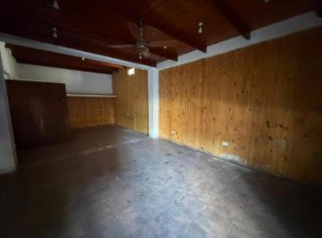 Local comercial de 4 ambientes, Rosario · Local Ayacucho Comercial