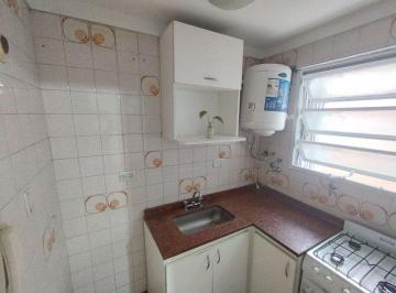 Departamento de 2 ambientes, Caballito · 2 Amb - Super Luminoso - Balcon Frances - Alquiler - Caballito