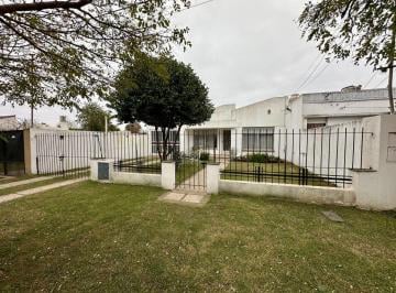 Casa de 5 ambientes, General Belgrano · Casa 115 m², Calle Av 25 de Mayo, General Belgrano, Provincia de Buenos Aires.