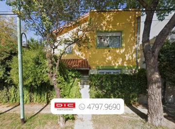 Casa · 142m² · 5 Ambientes · 1 Cochera · Casa en Florida Mitre/este