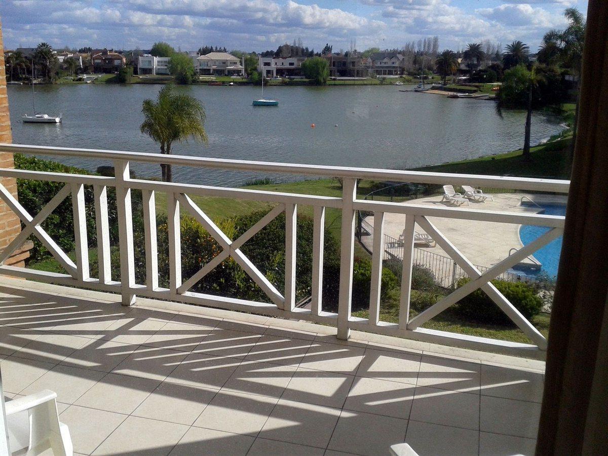 Avenida de los Lagos 6500