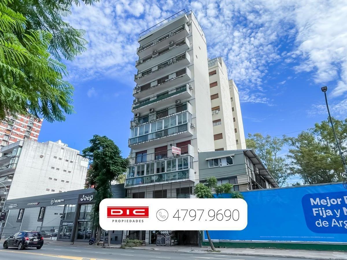 Av del Libertador al 1500, Entre Arenales y Av. San Marin