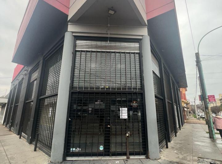 Local comercial · 650m²
