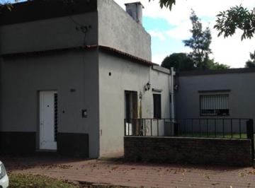 Casa de 3 ambientes, Capitán Sarmiento · Casa a Reciclar en Venta Capitan Sarmiento