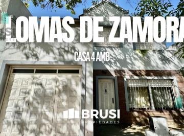 Casa · 205m² · 7 Ambientes · 1 Cochera · Casa en Venta en Lomas de Zamora - 7 Ambientes - con Parque