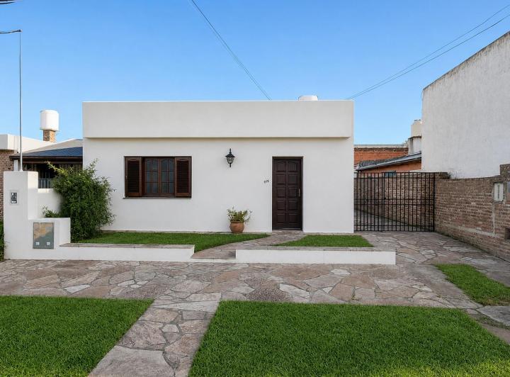 Casa · 97m² · 3 Ambientes · 2 Cocheras