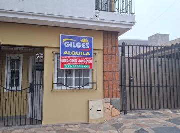 Casa · 60m² · 3 Ambientes · 1 Cochera · Casa 3 Amb con Cochera en San Justo