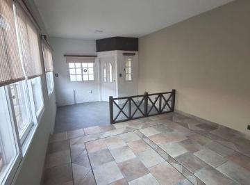 Casa · 60m² · 3 Ambientes · 1 Cochera · Casa 3 Amb con Cochera en San Justo