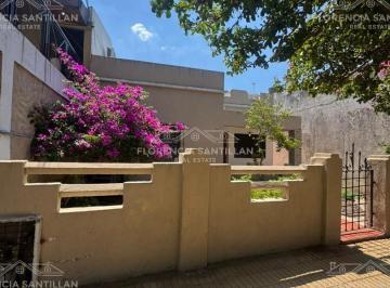 Casa · 102m² · 2 Ambientes · Casa en Venta en Lanús Este, Lanús, G. B. a. Zona Sur