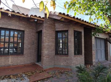 Casa de 4 ambientes, Guaymallén · Casa en Venta Apta Credito en Guaymallén, Dorrego.