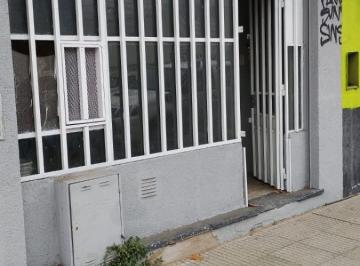 Local comercial de 1 ambiente, La Matanza · Local con Vidriera Varios Destinos C/gas 40 m² Aproximadamente en Ramos Mejia