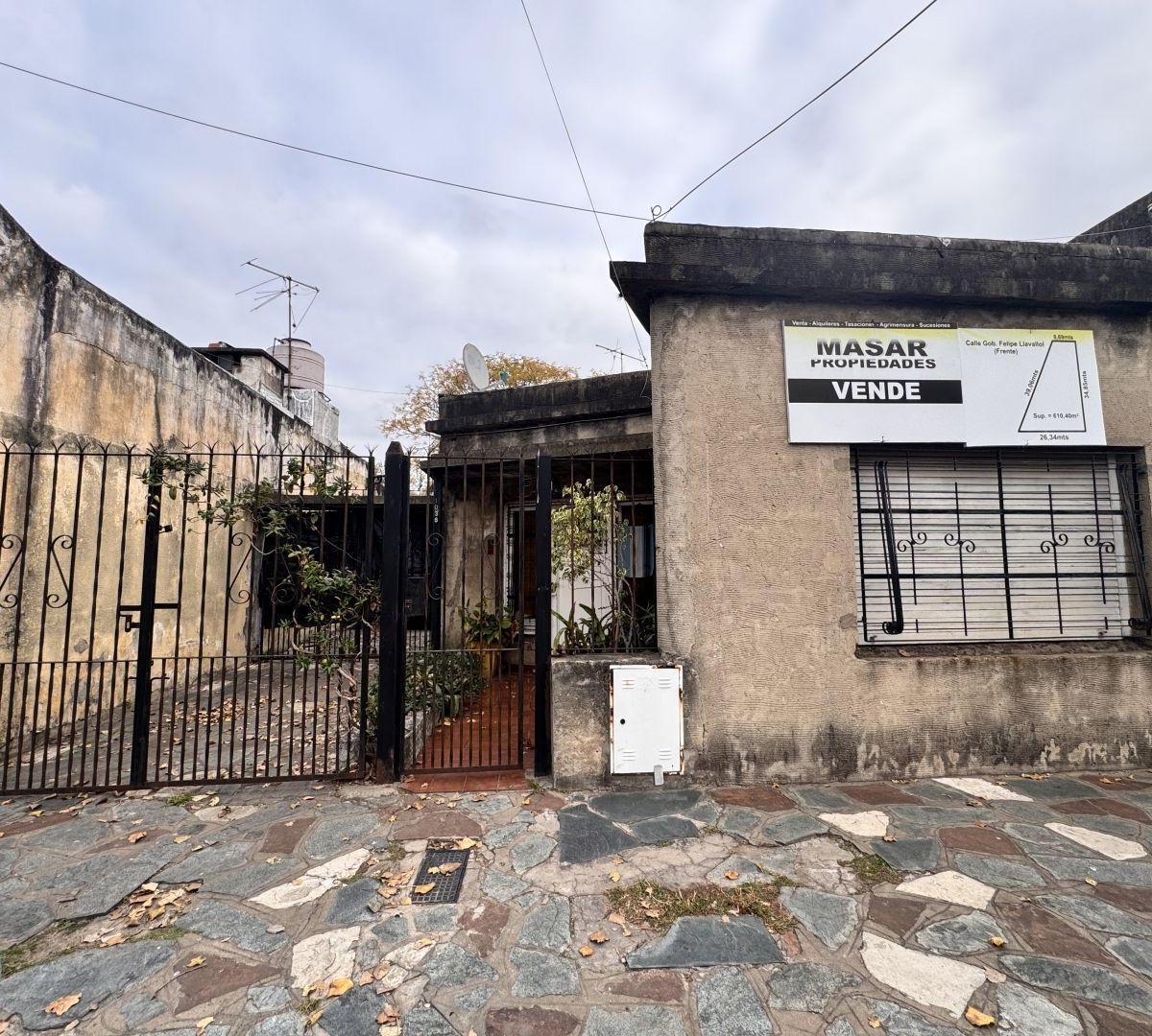 LLAVALLOL 1038. Entre Noya y Santiago Del Estero, Lanús Oeste, Lanús