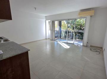 Departamento · 41m² · 2 Ambientes · Mercedes 1058: Alquiler de Impecable 2amb. + Balcón