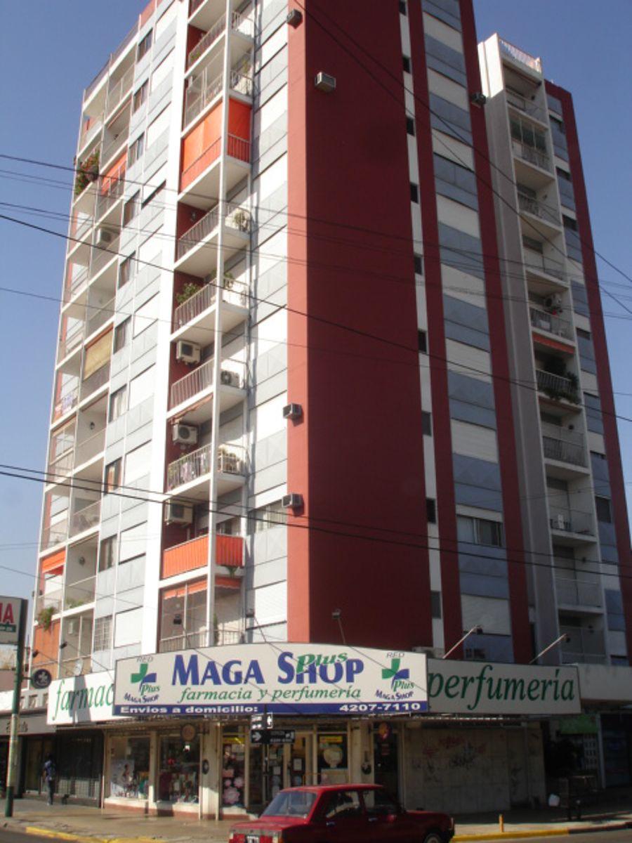 Salvador Soreda 6208