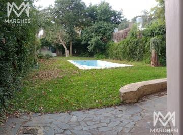 Casa de 3 ambientes, Berazategui · Casa 3 Amb S/640 m² con Pileta y Parrilla