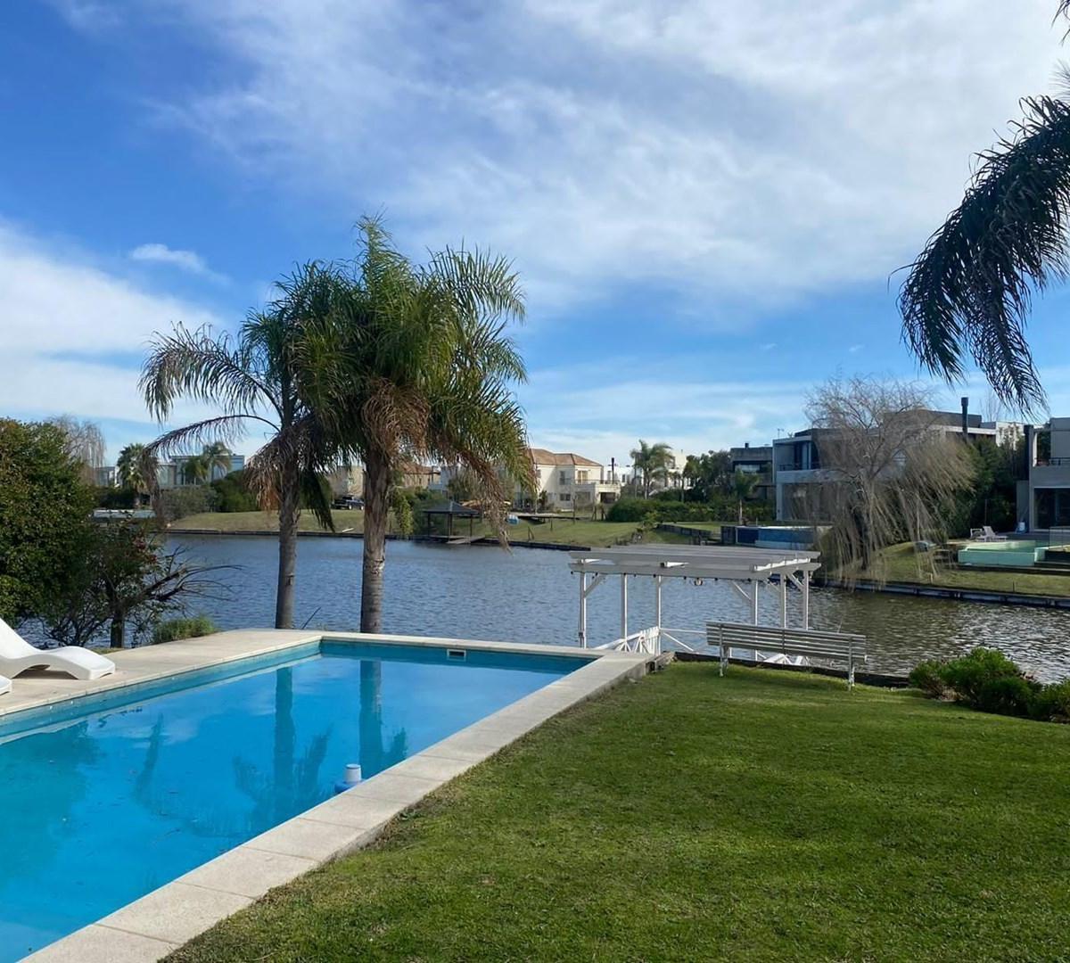 Casa en Venta en Los Lagos 4 dormitorios, Nordelta 100