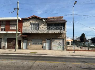Casa · 330m² · 7 Ambientes · 3 Cocheras · Casa Para 2 Familias Venta Lanus Galpon Jardin