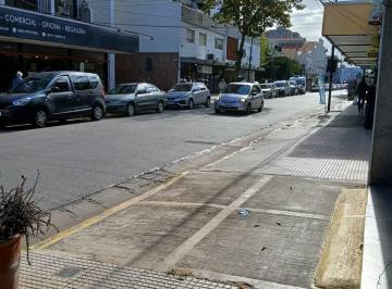 Local comercial · 18m² · Local en Alquiler en Martínez, San Isidro, G. B. a. Zona Norte