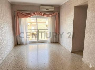 Departamento · 48m² · 3 Ambientes · Venta Departamento 3 Ambientes en Flores | Luminoso, Silencioso, Cerca Subte a y Tren Sarmiento