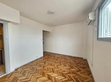 Living súper luminoso · Alquiler Departamento Dos Ambientes Puesto a Nuevo, Zona Uade, Santiago del Este