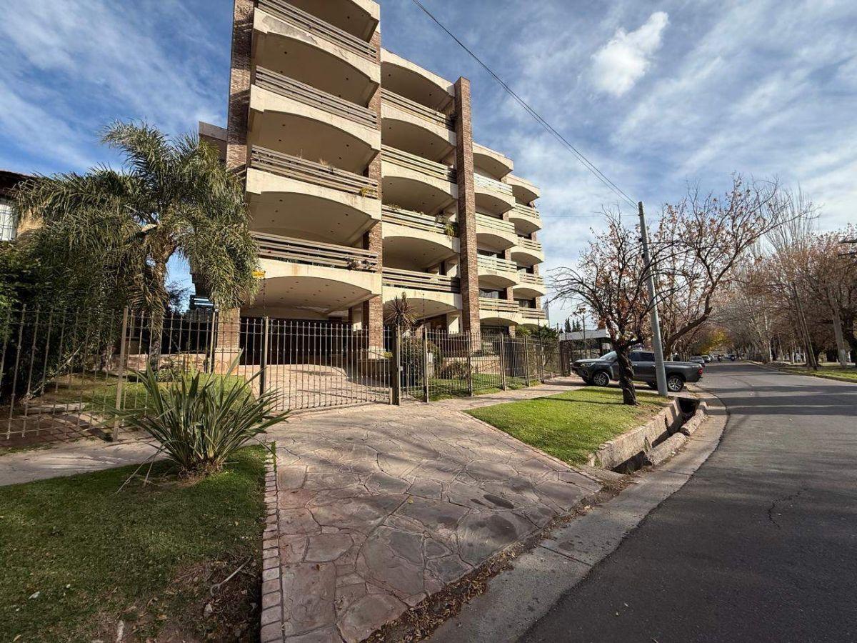 Acceso Este Lateral Sur 1655 , Provincia de Mendoza, Argentina