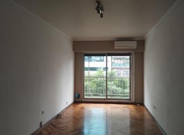 Departamento de 3 ambientes, Belgrano · Amplio 3 Ambientes con Balcón en Belgrano Excelente Ubicación Sobre Av Cabildo