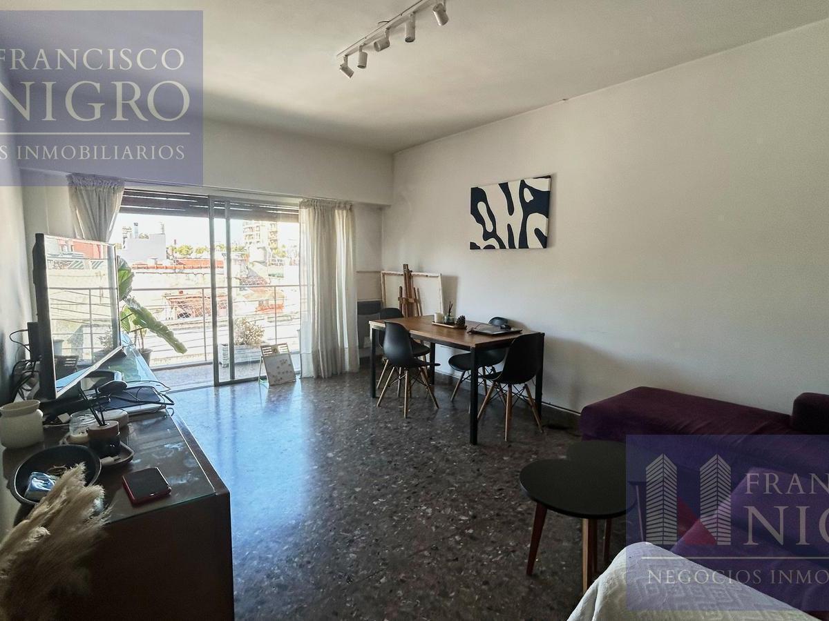 Jose G. Artigas  al 2500