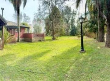 Casa · 303m² · 8 Ambientes · Casa en Venta - 5 Dorm. 4 Baños - 36.303 m² - Tigre